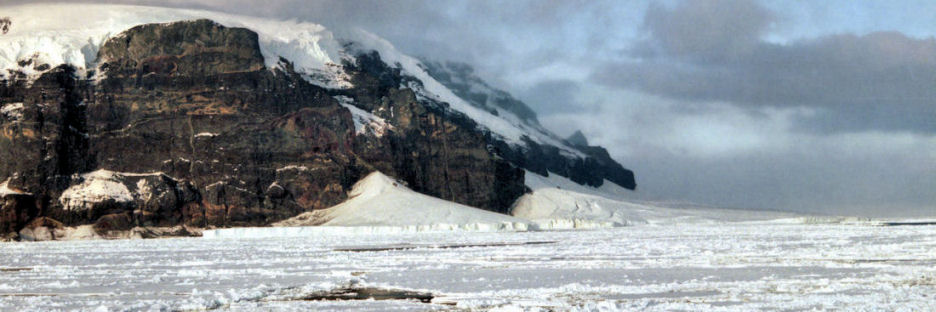 Antarctic_CoulmanIsland7_4200.jpg