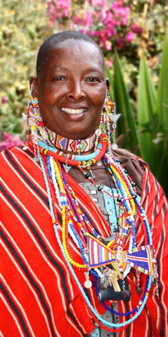 Maasai_2028_portrait_v.jpg