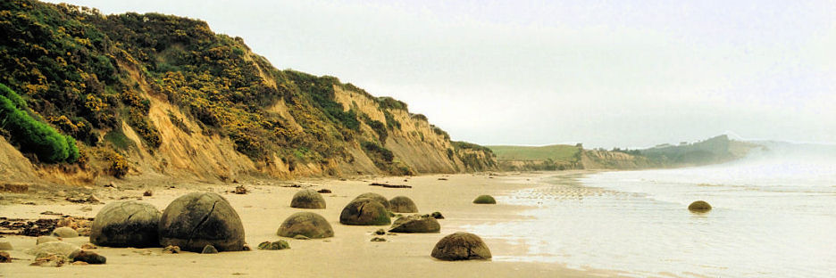 MoerakiBoulders5_g.jpg