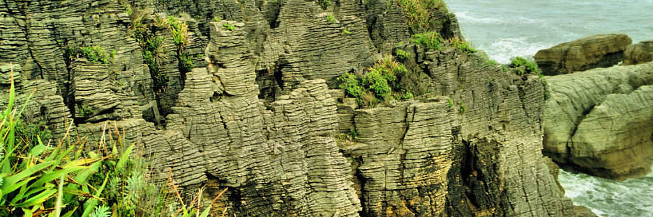 Punakaiki6PancakeRocks_g4+.jpg