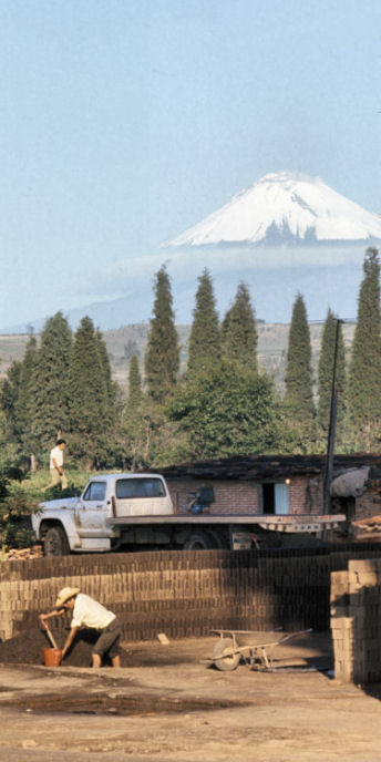 Brickmaking&popocatepetl1.jpg